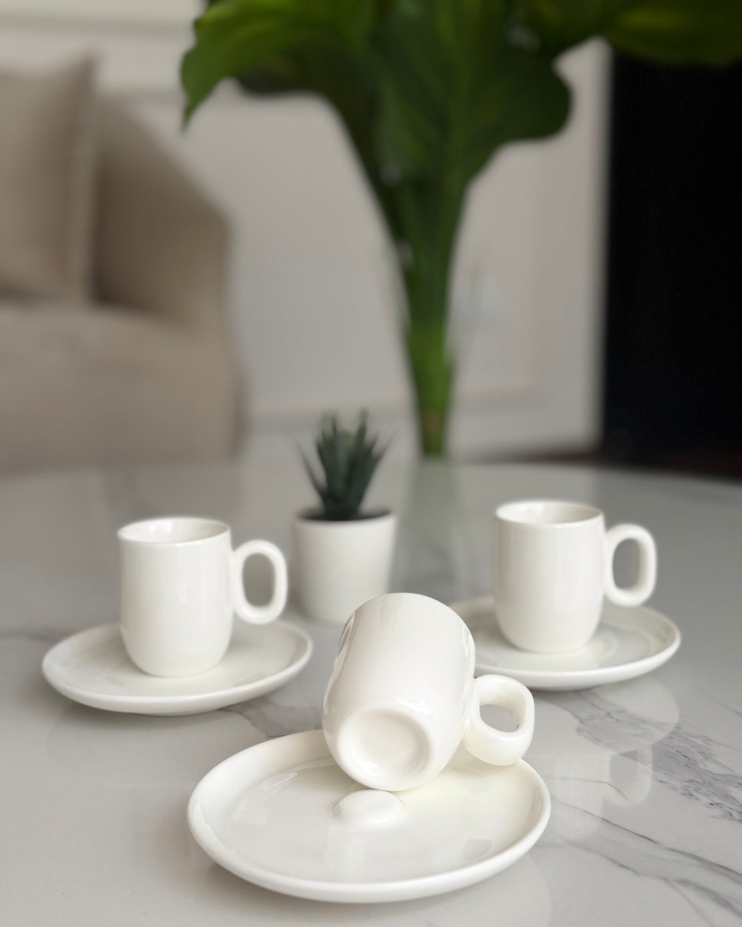 Danny Home’s coffee cup set